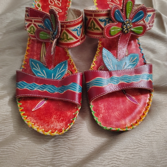 Red Floral Women's Sandals - Picture 4 of 4